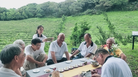 DAY 1 : 箴品茶研