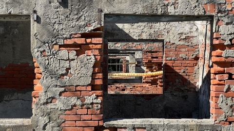 DAY  1：蛤蠣兵營